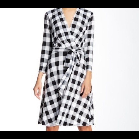 Dress - Picture 2 of 7